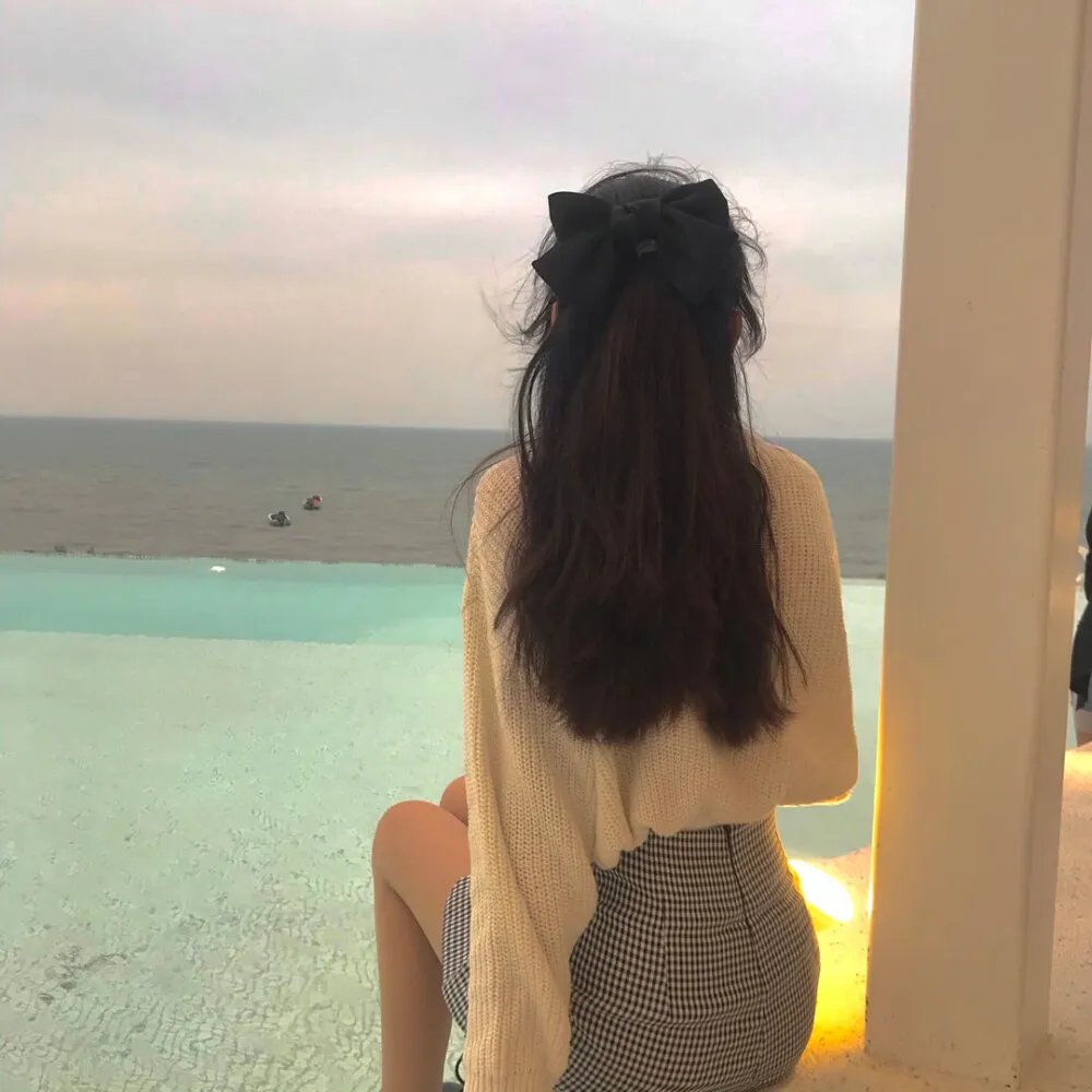 采蘑菇的夫妻